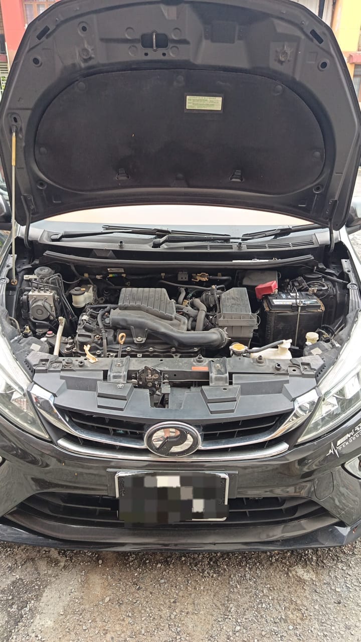 Servis bateri kereta di lokasi pelanggan